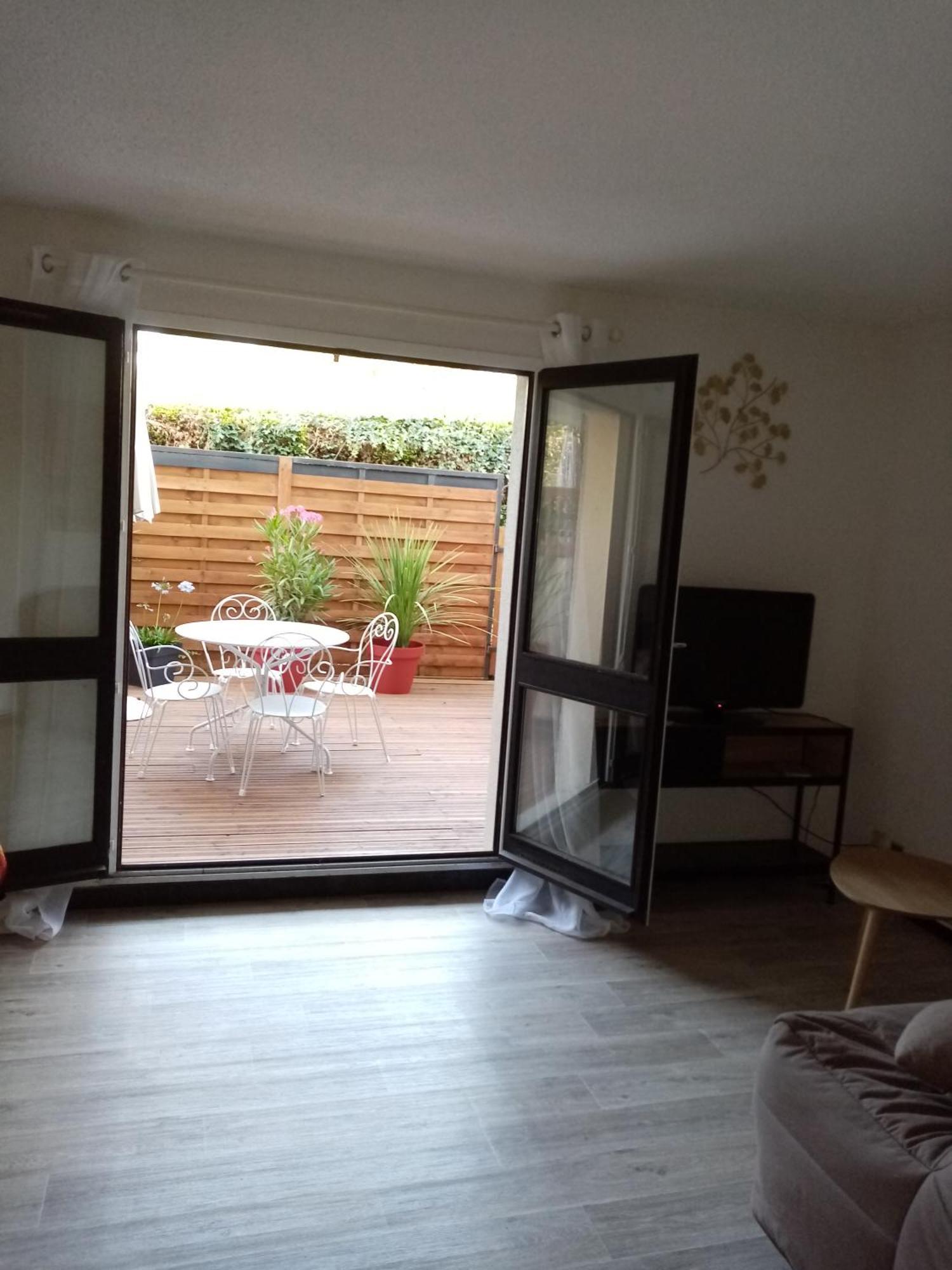 Cabourg Agreable T2 Residence Calme - Terrasse 20M2 - Animaux Bienvenus Extérieur photo